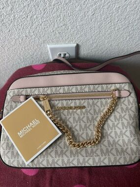 Michael Kors MK Signature Crossbody Vanilla Pink Gold Chain New